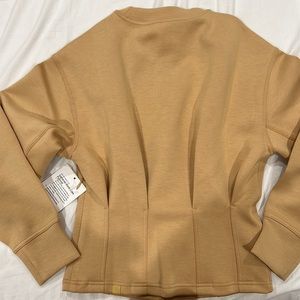 NWT Lululemon Gathered Waist Crew Pullover Size 2 Pecan Tan